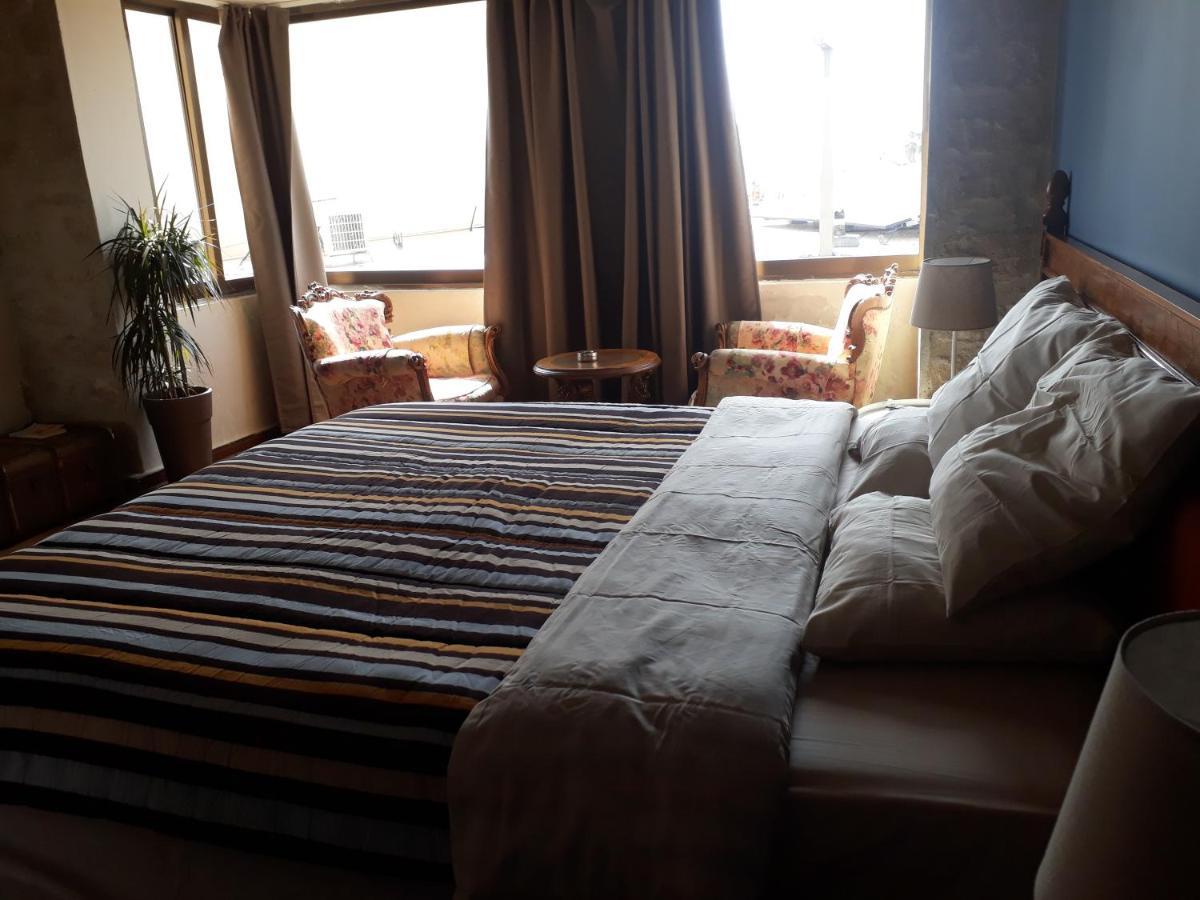 Karavella Vintage Apartment Пафос Екстериор снимка