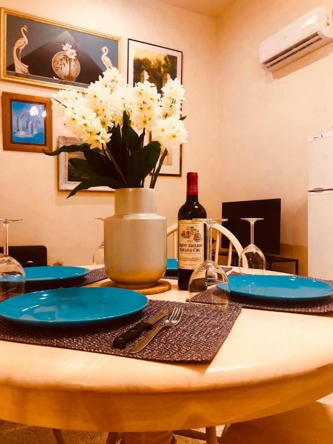Karavella Vintage Apartment Пафос Екстериор снимка