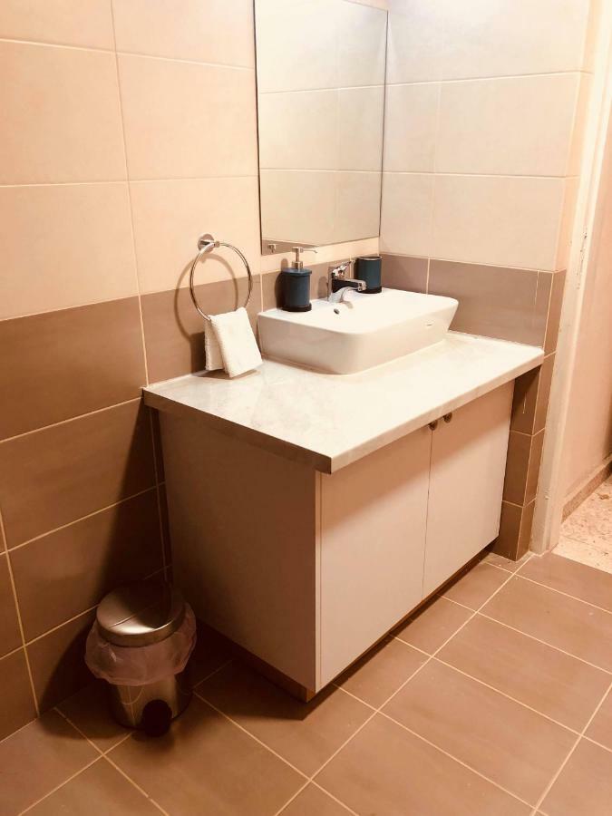 Karavella Vintage Apartment Пафос Екстериор снимка